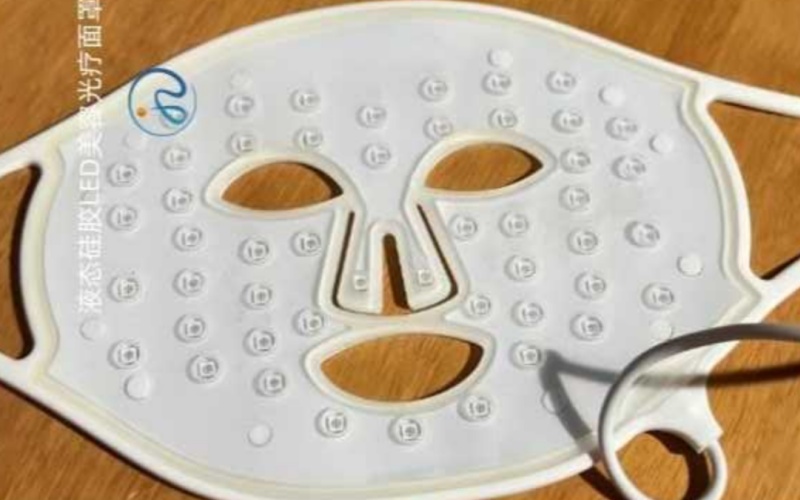 LED光疗美容液态硅胶面罩：科学护肤原理与选购指南