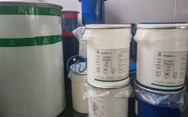 食品级硅胶跟医疗级液态硅胶的区别是什么? 5大核心区别详解，一文读懂如何选择！